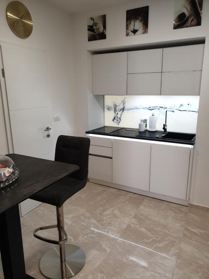 Love Nest Apartment Любляна Экстерьер фото